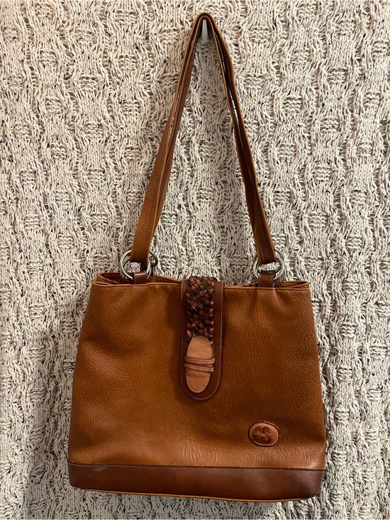 Handbags - Classic Brown Leather Shoulder Bag